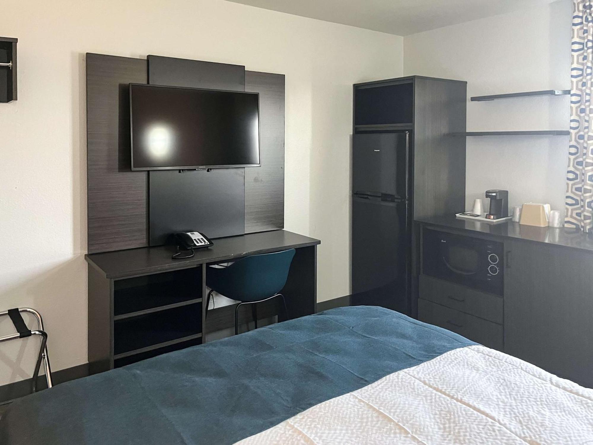 Studio 6 Suites Delano, Ca Extérieur photo