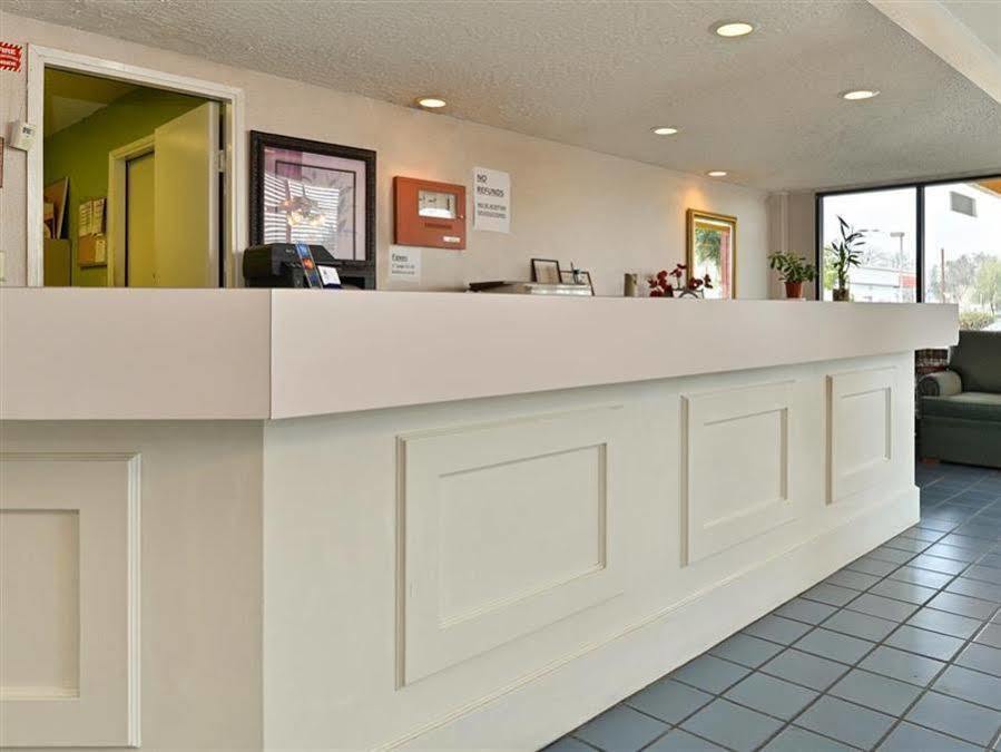 Studio 6 Suites Delano, Ca Extérieur photo